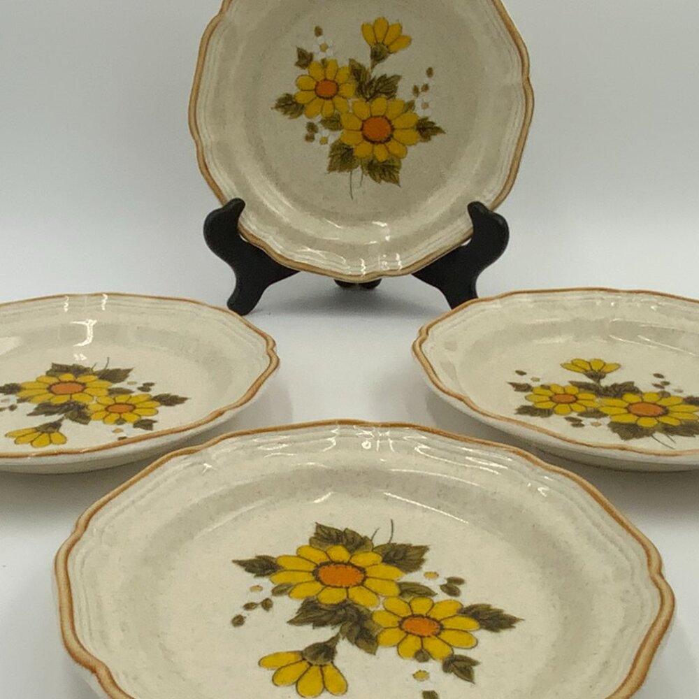 4 Vintage Mikasa Sunny Side Oven to Table Stoneware Dessert Plates EB802 EUC 8"